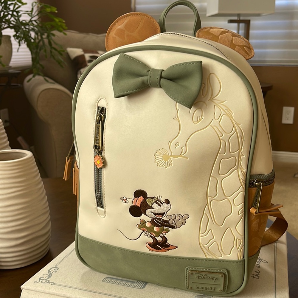 Loungefly Minnie Mouse backpack
